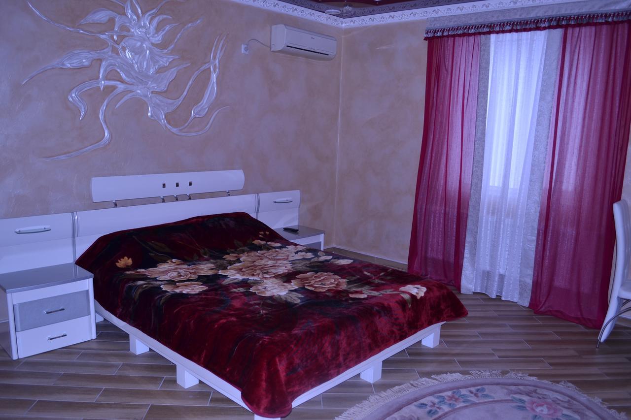 Mini Hotel Business Class Kryvyj Rih Exteriör bild