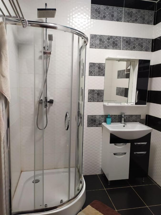 Mini Hotel Business Class Kryvyj Rih Exteriör bild
